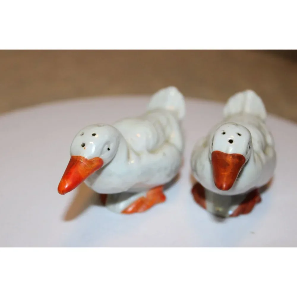 Salt & Pepper Shakers - San Francisco Cable Car